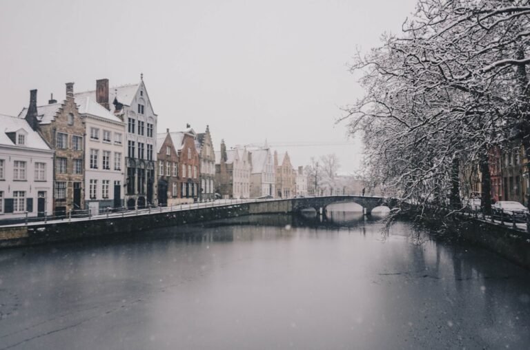 Photo Bruges en hiver ambiance de Noël Keyword: Bruges